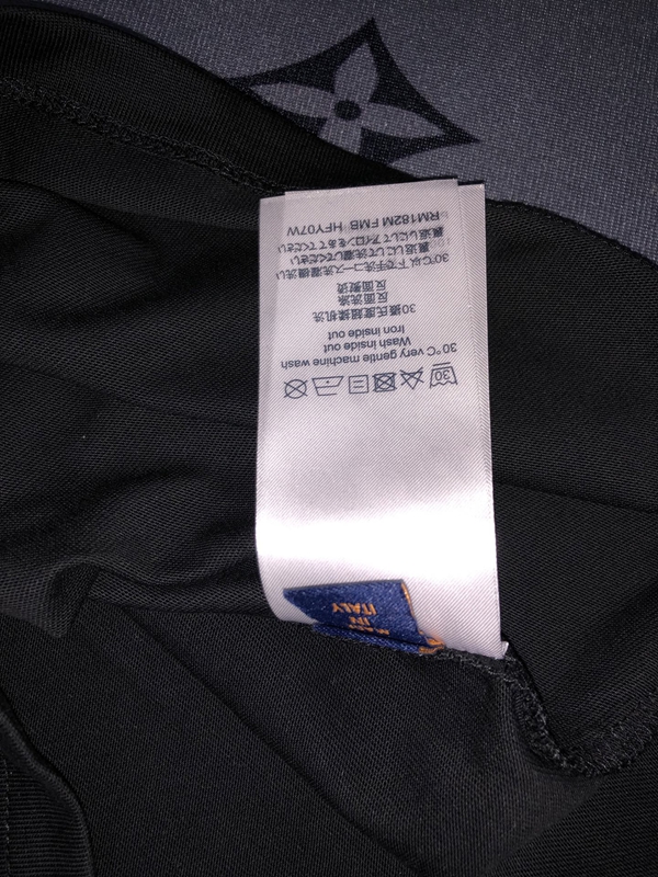 ブランドTシャツ角部分ディテール